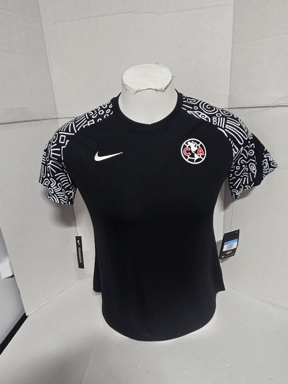 🔥 Nike Club América Women’s Dri-FIT Soccer Jersey – Size Medium – NWT